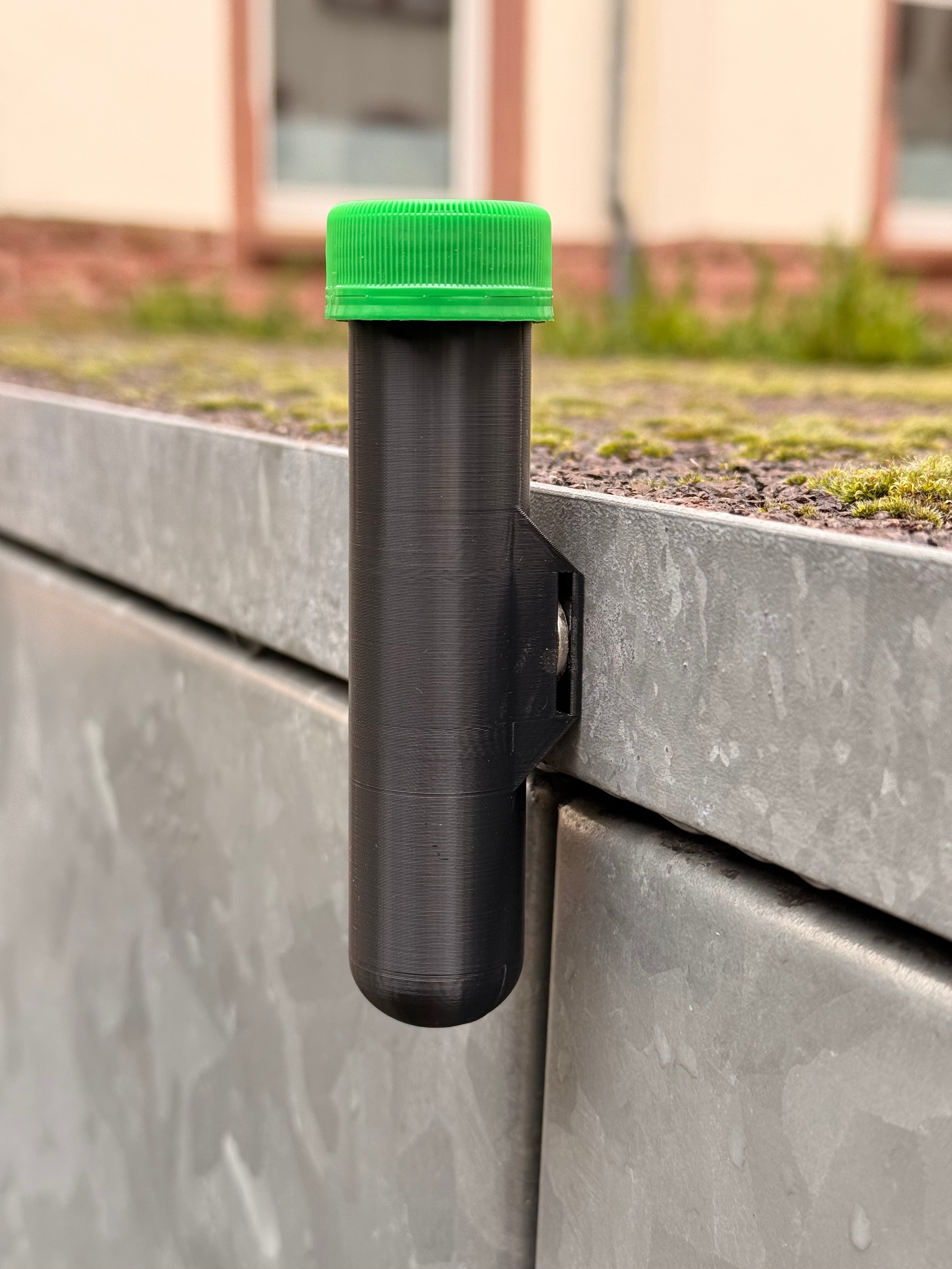 Geocaching PETling mit Magnethalter – Tarn- & Signalfarben | CacheWerk