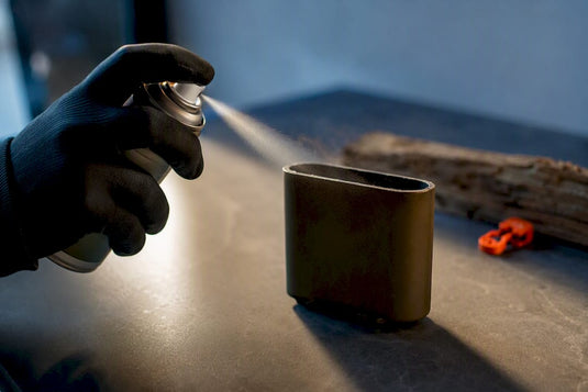 Schnell grifffest: Tarnspray für Geocaches mit Tipps von CacheWerk - CacheWerk
