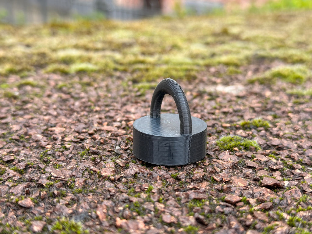 Geocaching Schraubdeckel mir Öse für PETlinge – Aufhängbares Versteck | Robust & wetterfest | 2 Stück