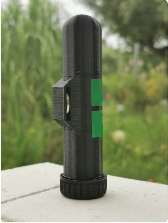 Geocaching PETling mit Magnethalter – Tarn - & Signalfarben | CacheWerk - CacheWerk