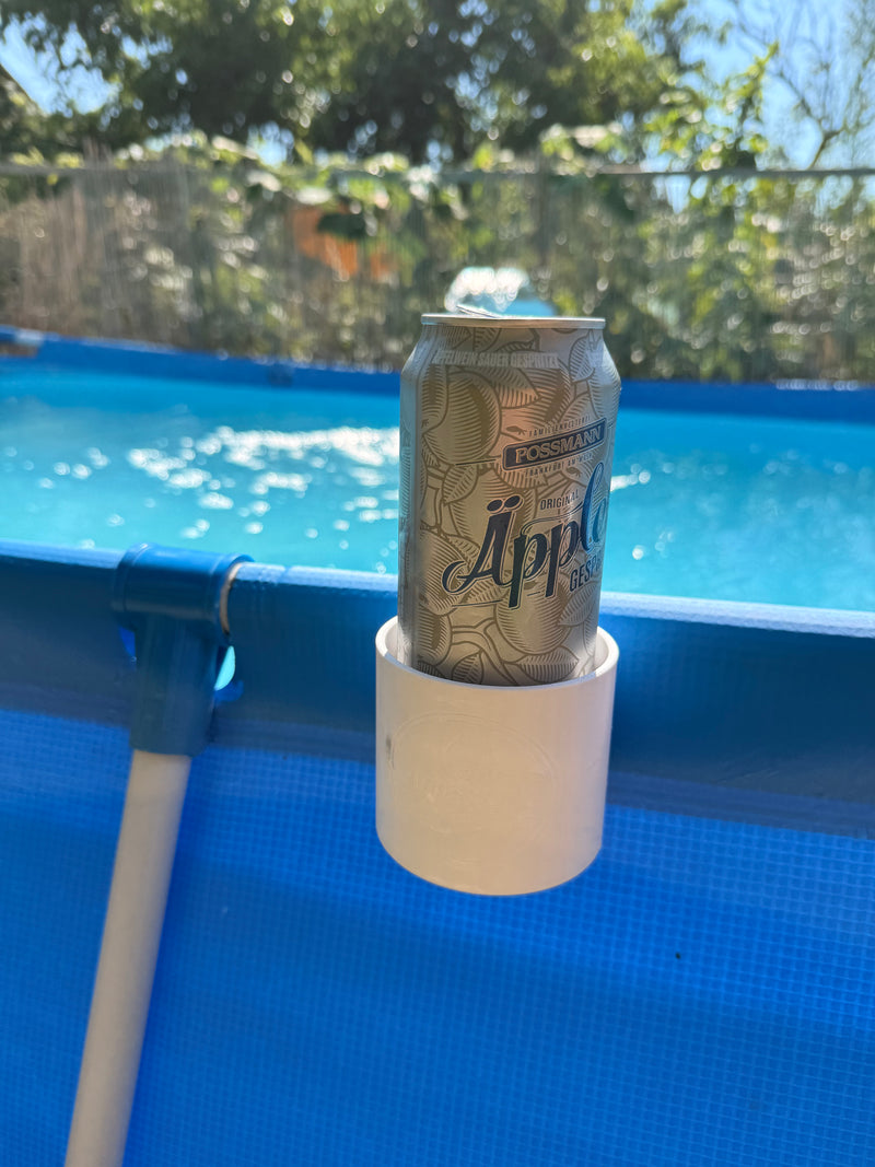 Laden Sie das Bild in Galerie -Viewer, AquaWerk CanHold – Stabiler Dosen- &amp; Flaschenhalter für Bestway &amp; Intex Pools (0,33–0,5 L)
