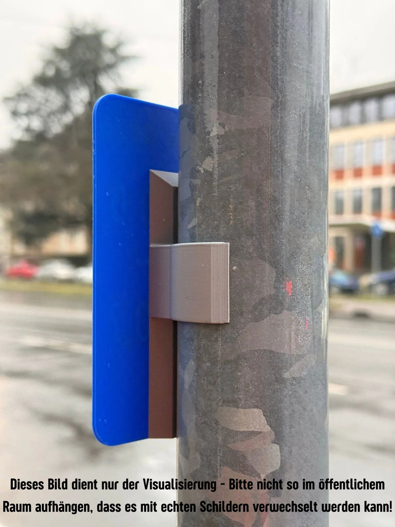 Laden Sie das Bild in Galerie -Viewer, Geocaching Versteck „Fake Wasserschild“ – Urbanes Tarnversteck mit Pfostenhalter | Unsichtbar im Stadtbild | CacheWerk
