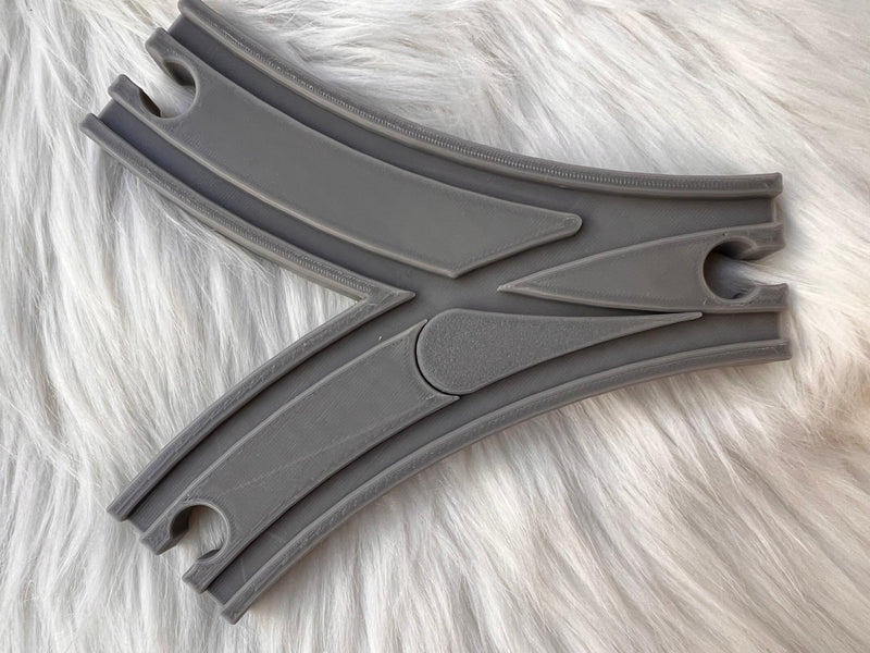 Load image into Gallery viewer, Bewegliche Weiche für Brio &amp; IKEA Lillabo – Stellbare Holzeisenbahn - Erweiterung | Nachhaltig &amp; kompatibel - CacheWerk
