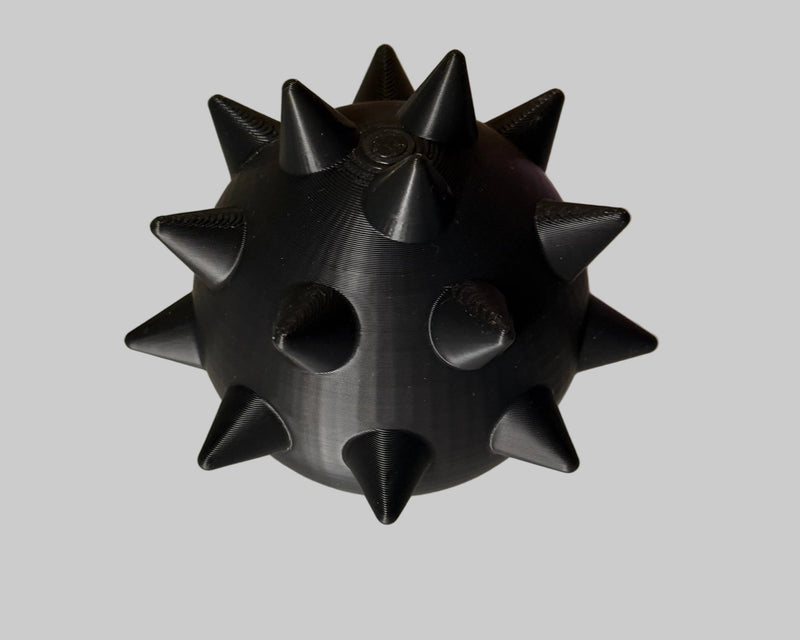 Laden Sie das Bild in Galerie -Viewer, Abdeckung für Anhängerkupplung im Minen‑Design (Spiked Edition) - CacheWerk
