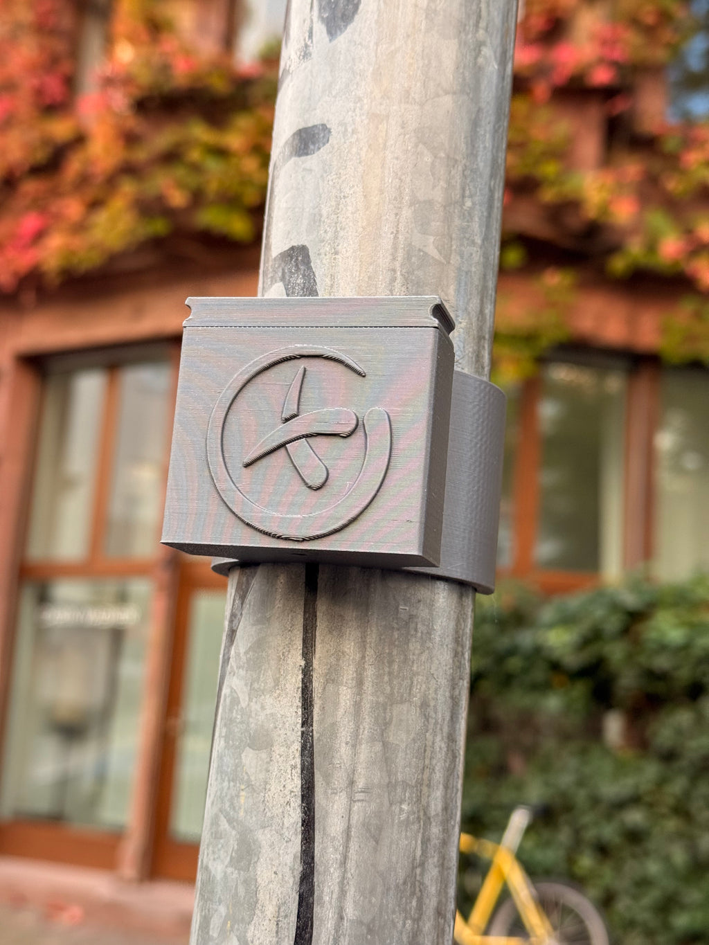 Geocaching-Versteck für Schilderpfosten (Ø 60 mm) – 3D-gedruckt | CacheWerk