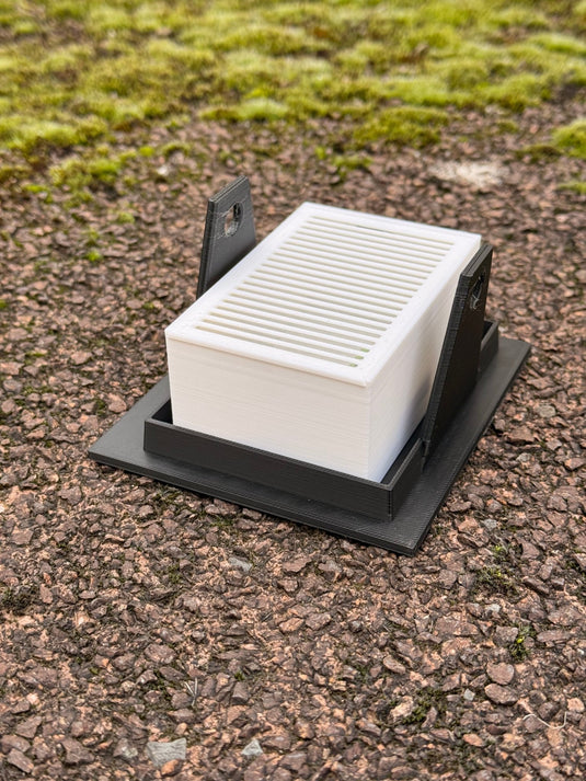 Geocaching Vogelhaus‑Versteck – Fake Birdhouse mit getarntem Mechanismus zum Öffnen & optionaler Cache‑Box | CacheWerk - CacheWerk