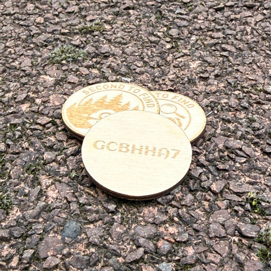 Geocaching FTF‑Münzen aus Holz – First, Second & Third to Find | Optional mit Gravur | CacheWerk - CacheWerk