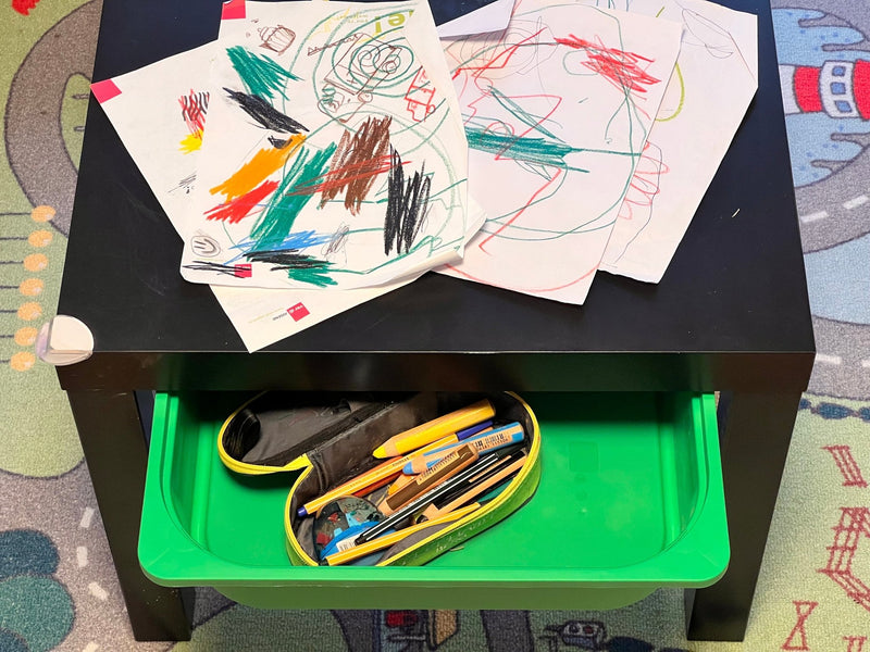 Load image into Gallery viewer, Halterung Ikea Trofast Kisten unter Tischen, toller Ikea Hack, passt auch an Regalböden, perfekt für den Lack Tisch, inklusive Schrauben
