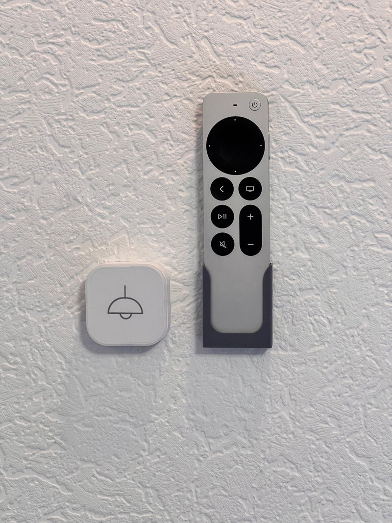 Load image into Gallery viewer, Apple TV Wandhalterung für Fernbedienung, für Apple TV ab 3. Generation und AppleTV 4K, inklusive Schraube - CacheWerk
